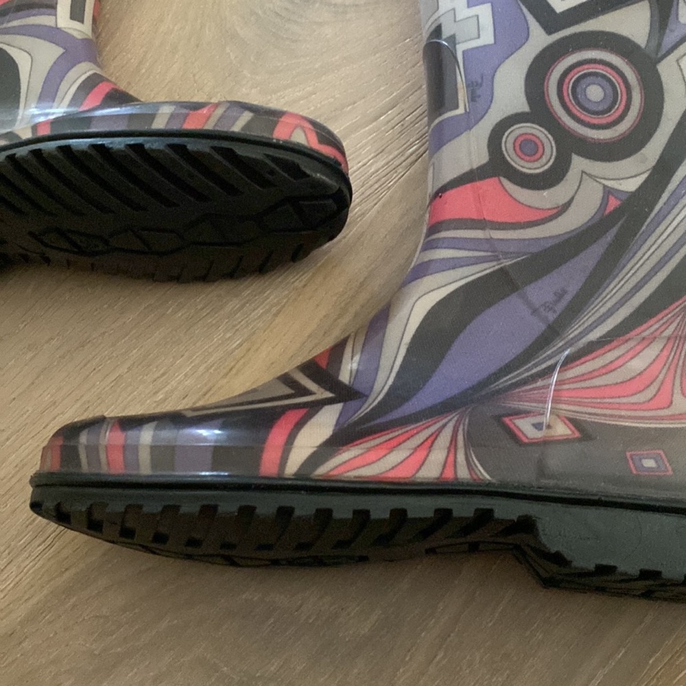 Emilio Pucci rainboots. - Picture 6 of 15